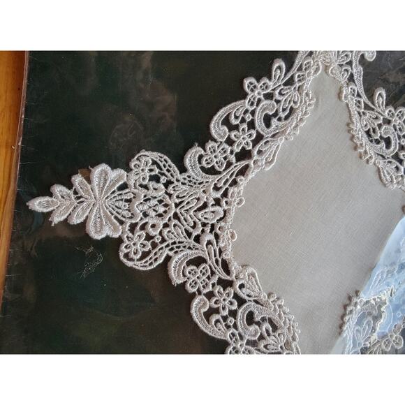 Corabbey Pure Irish Linen Lace Pieces Cream White New Old Stock READ - Picture 4 of 8